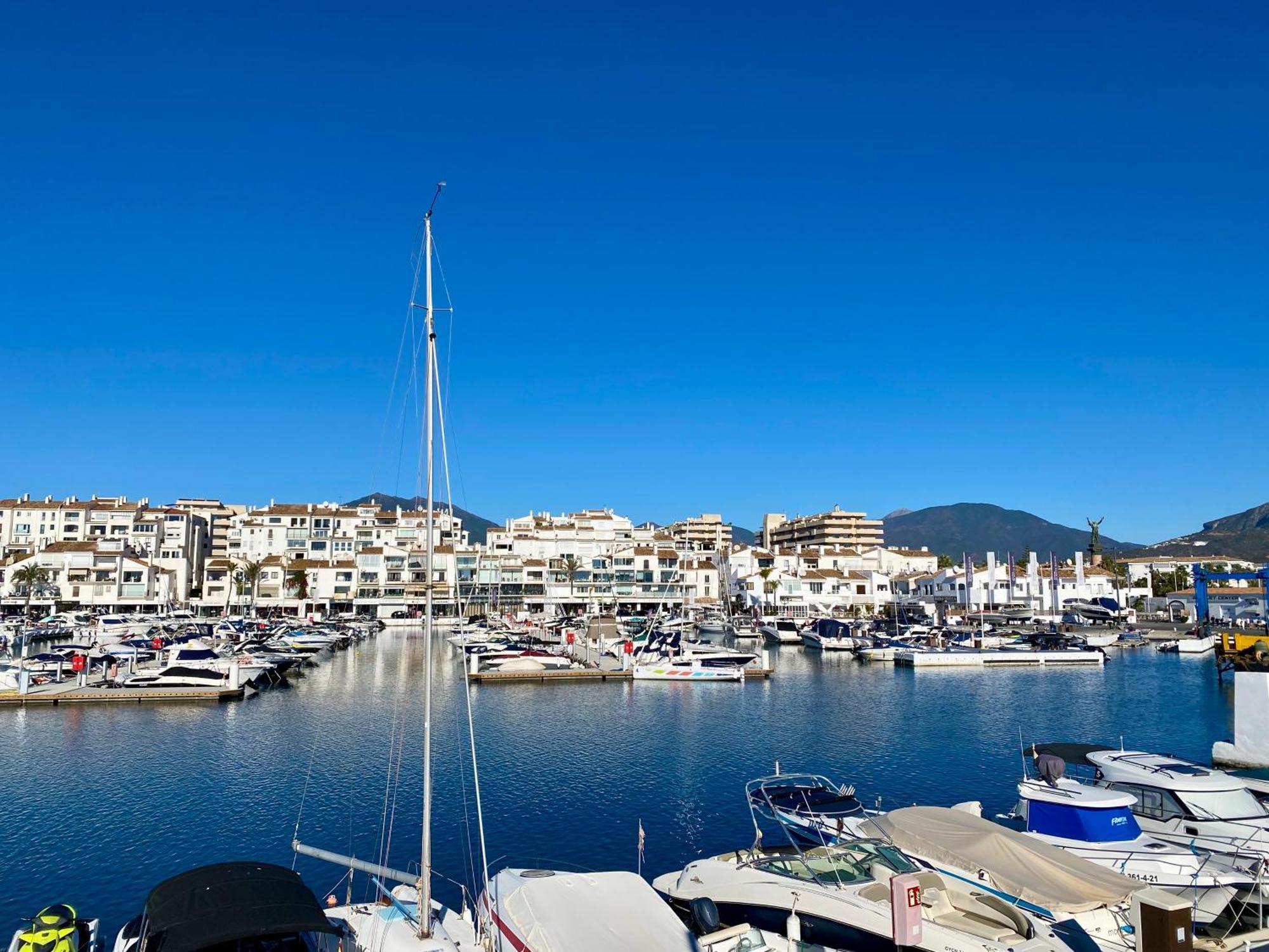 Luxury Puerto Banus Penthouse With Parking & Wi-Fi Apartment Марбеля Екстериор снимка